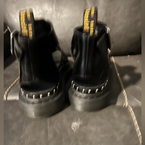 NEW Dr Martens Mackaye Hardware Leather Strap Sandals Black - Picture 10 of 12